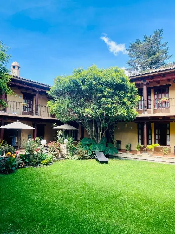 Parador Margarita colonial garden courtyard